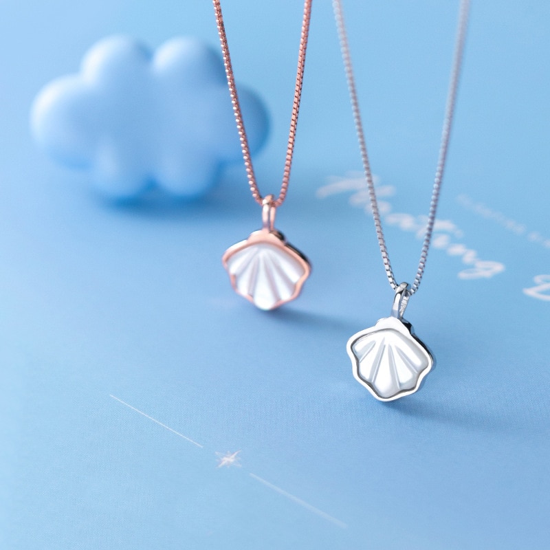ANENJERY Shell Pendant Necklace Statement for Women Clavicle Chain Necklace Office Jewelry S-N684