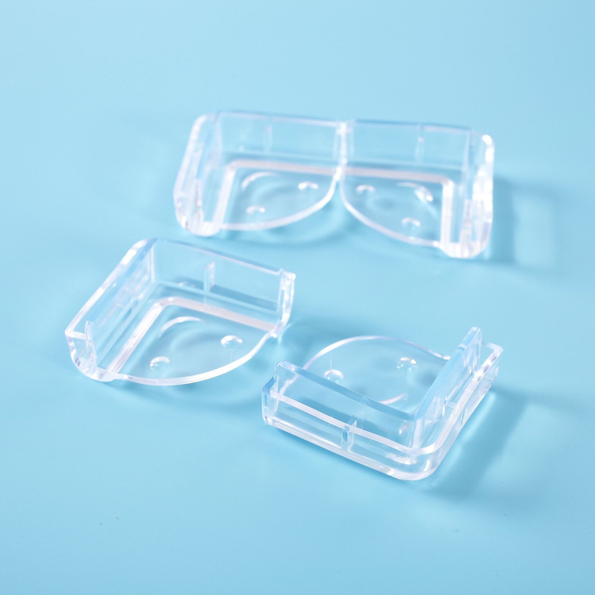 Kind Veiligheid Corner Protector Transparant 4 Stuks/pak Tafel Bescherming Van Kinderen Veilig Pvc Baby Beschermingsmiddelen: L-shaped Smile Angle