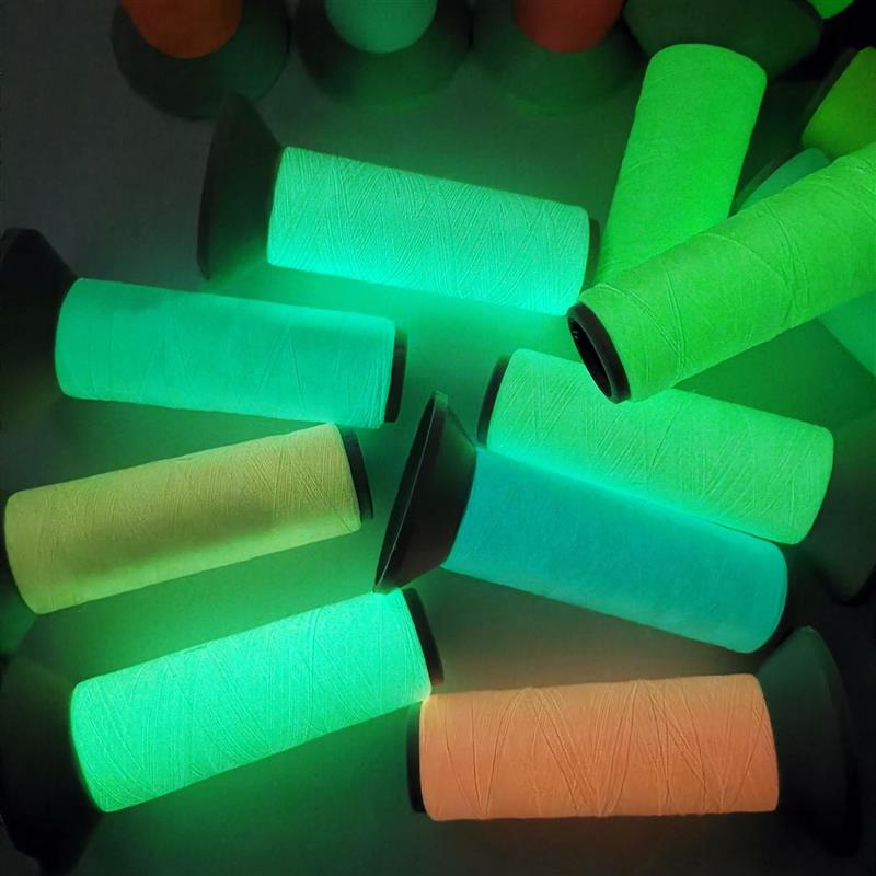 150D/500yards Luminous Embroidery Threads/Luminous Sewing Thread Fluorescent Light Threads Costume Night Thread Hat Night Light