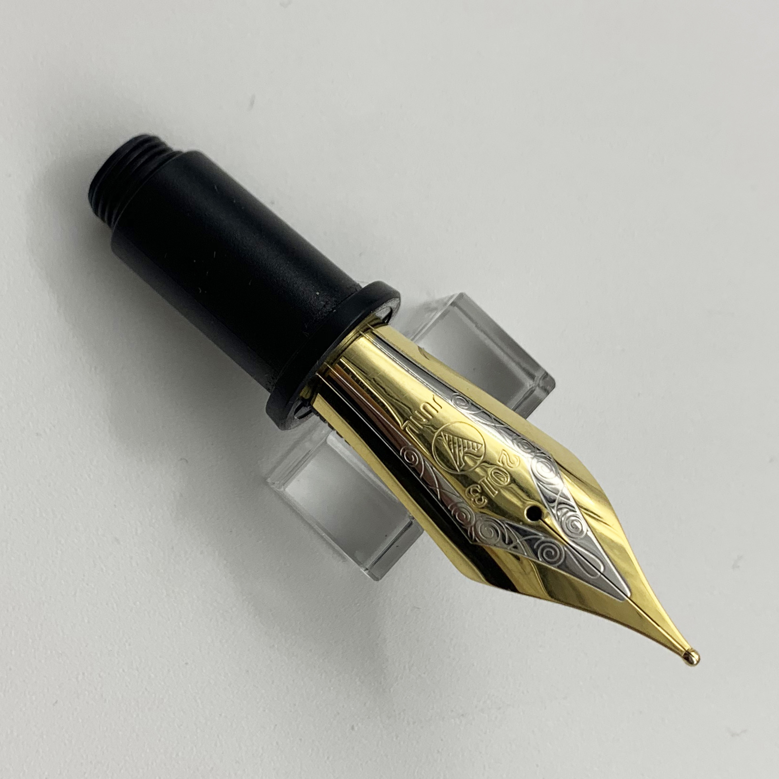 WingSung-pluma estilográfica gigante de pistón de resina 930, N0.9 Iraurita F/M/B, punta dorada/plateada, bolígrafo de para escritura de estudiantes de negocios: Verde / OBB