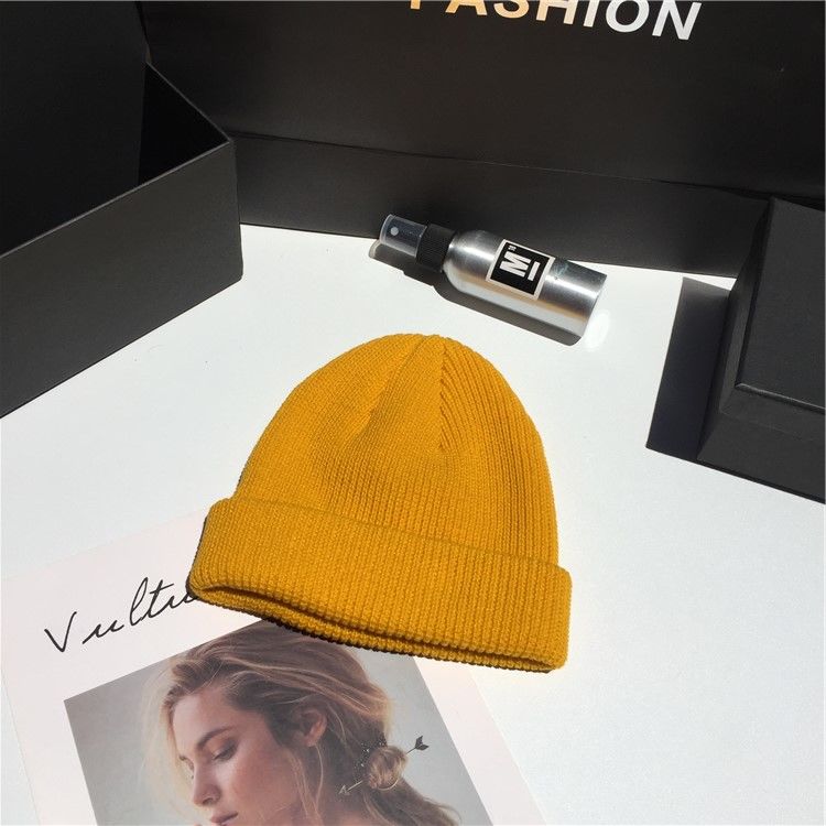 Gorro de lana de punto cálido de Color sólido de invierno y otoño para hombre y mujer, gorro con puños fluorescentes, gorro femenino, gorro cálido, gorro informal: Yellow