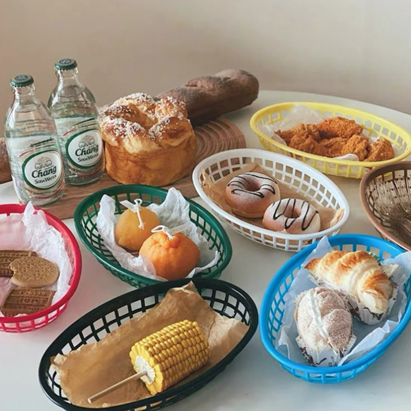 Plastikfad oval madkurv køkken skrivebord opbevaringskurv hund serveringstallerken restaurant fastfood bakke foto rekvisit indretning