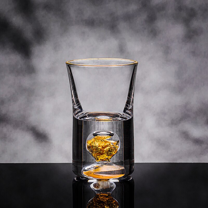 Førsteklasses manuelt krystallskuddsglas bygd i rent gullgullblad brennevin brannvann mini vinkopper vindelerboks