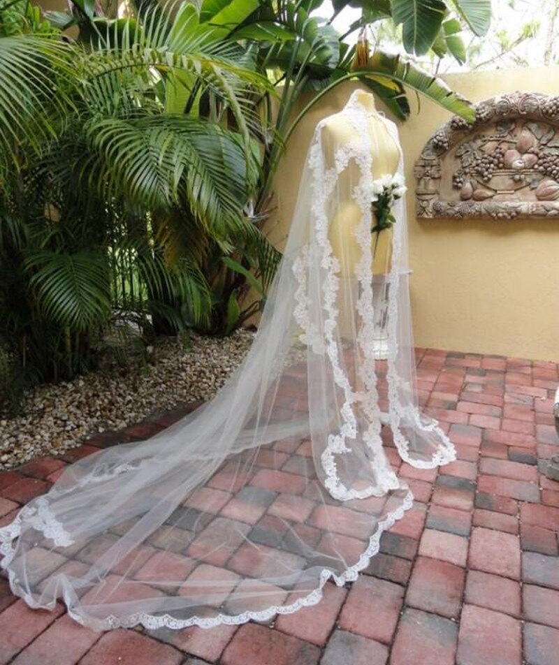 Neue Tüll Mantel Umhänge Für Bräute Spitze Appliqued Hochzeit wickelt Weiß/Elfenbein Braut Hochzeit Jacken Mäntel