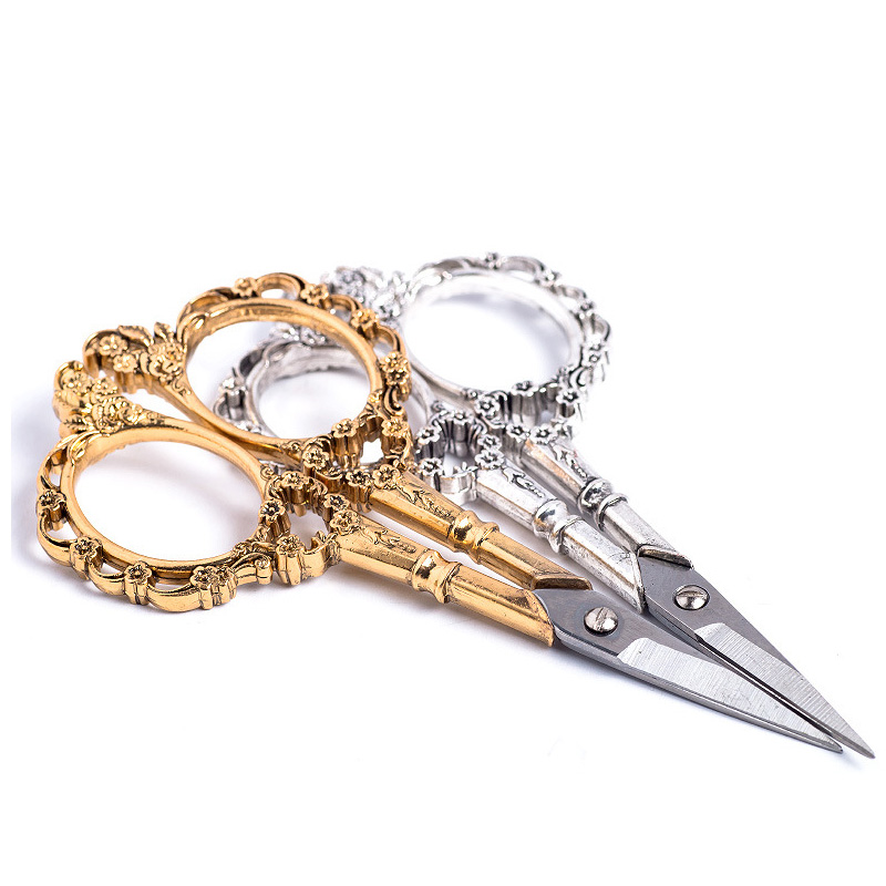 Tijeras para uñas/cutículas de acero inoxidable, cortadoras clásicas de flores de ciruelo, herramienta de manicura, estilo Retro europeo, 1 ud.