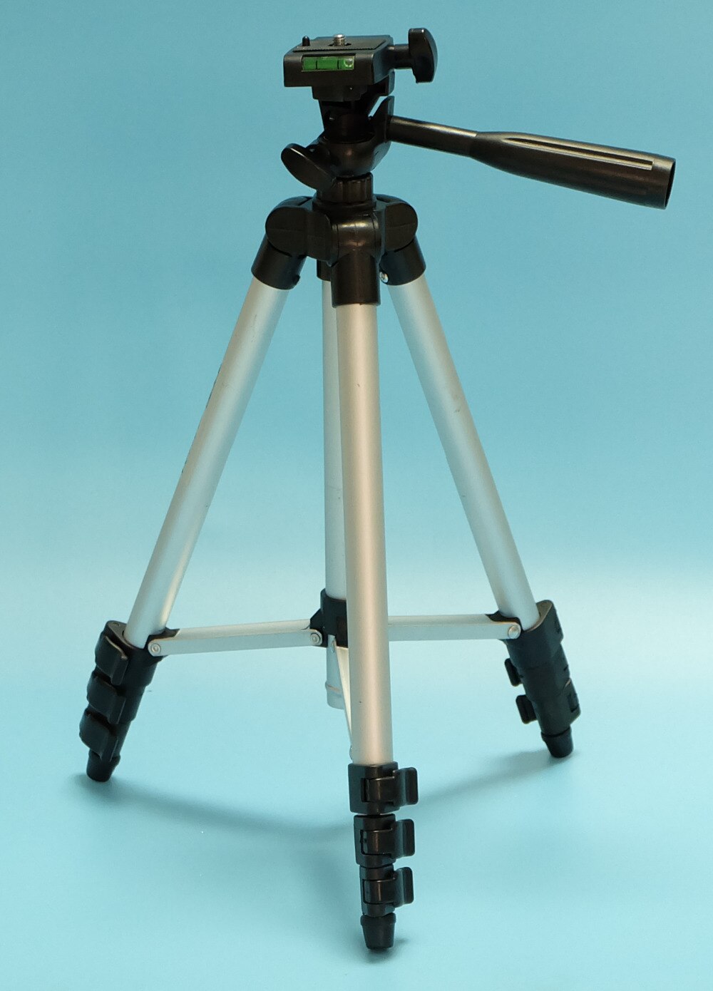 Photography Equipment Adjustable Portable Projector Digital Camera Tripod Mount Bracket Holder Stand Phone Tripod for Photo