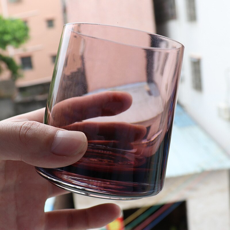 Färg glas raka ölkoppar hushåll genomskinlig whiskybar personlighet vinglas frukost latte mjölk frukt juice koppar