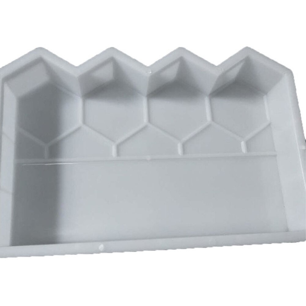 Fish Pond DIY Lawn Plastic Concrete Garden Fence Durable Reusable Stone Road Cement Brick Mold Decor Flower Bed Antique