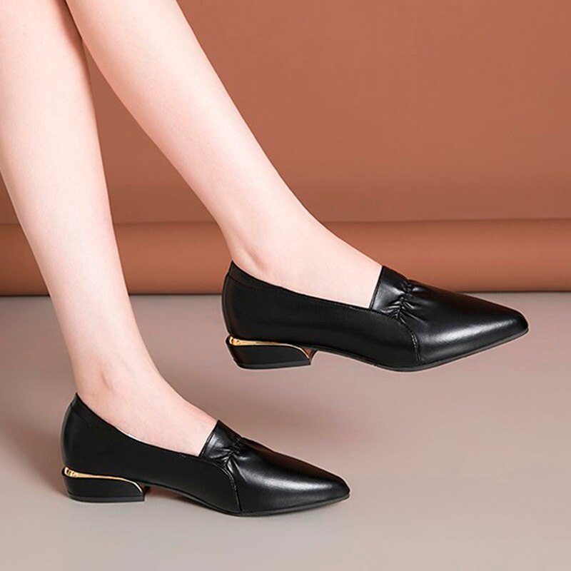 Lente herfst lage hakken kantoor dames schoenen puntige neus basic pumps nette schoenen zwarte bootschoenen rode instappers zapatos mujer 8690n: Zwart / 39