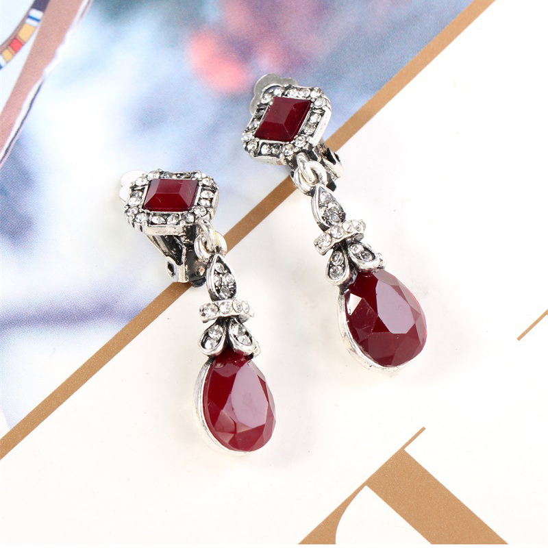 HOMOD Trendy Vintage Silber Farbe Schwarz Ohrring Clips Keine Durchbohrten Ohr Clips Ohrringe Frauen Lange Kristall Ohrringe Red Baumeln