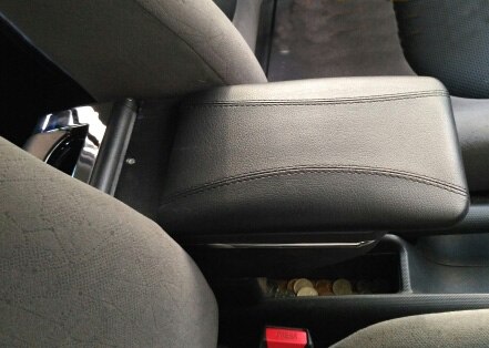 For Nissan Almera G15 Armrest box central Store content box: Single All Black