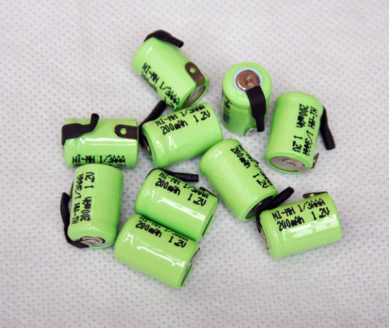 10 PCS/lot 1.2 V 1/3AAA 200 mAh Ni-Mh Nimh 1/3 AAA pile de batterie Rechargeable avec pieds de soudage broches de jambe onglet plat