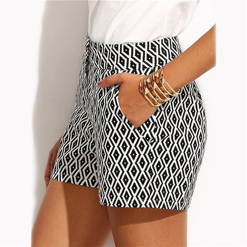 Nueva GAOKE pantalones cortos a cuadros para mujer Pantalones cortos blancos y negros de verano a media cintura Casual bolsillo pantalones cortos rectos