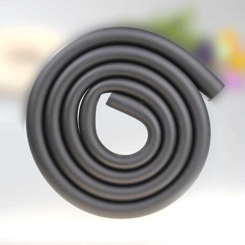 Hoekbeschermers (4 stuks) van zwart foam extra lang