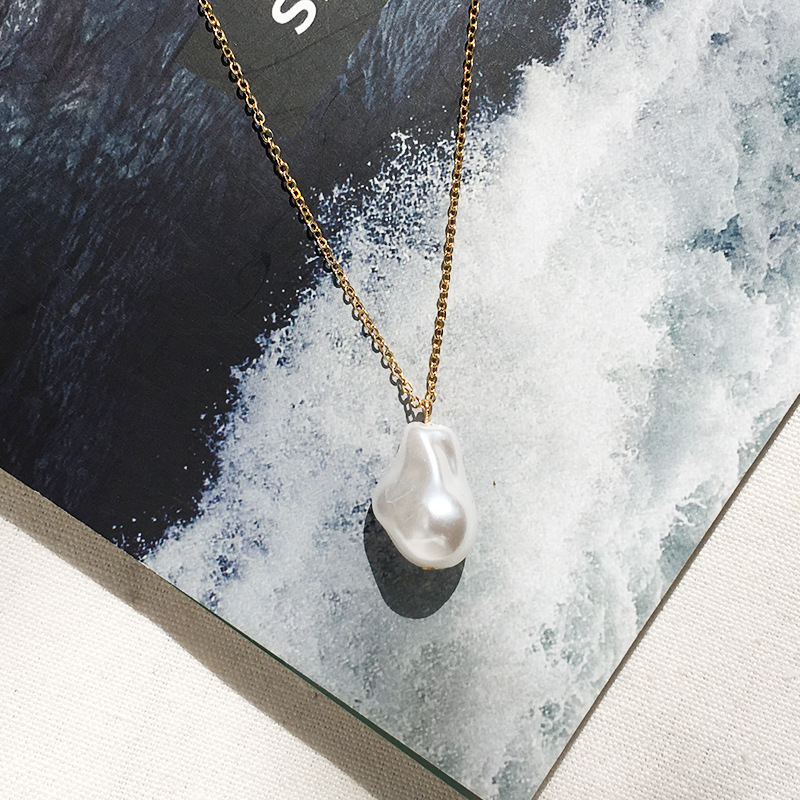 HUANZHI Neue Barock Gold Metall Unregelmäßigen Nachahmung Perlen Kette Halskette Für Frauen Mädchen Partei Schmuck