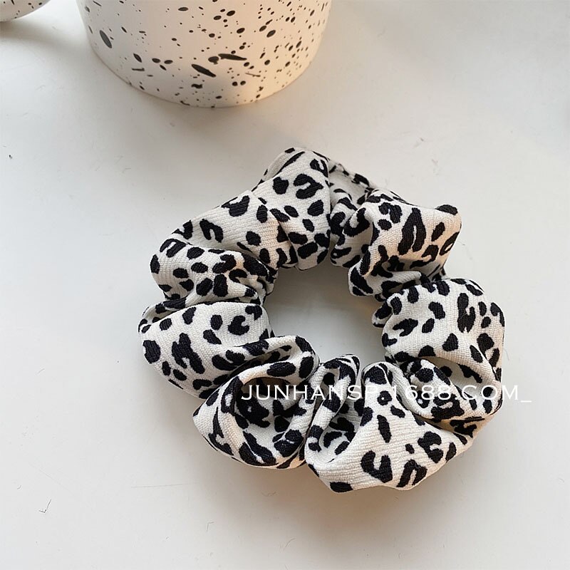 Scrunchies negros temperamento para Otoño/Invierno, lazos para el cabello a la , soporte para cola de caballo, banda elástica para el cabello, accesorios para el cabello coreanos para mujeres y niñas: 4