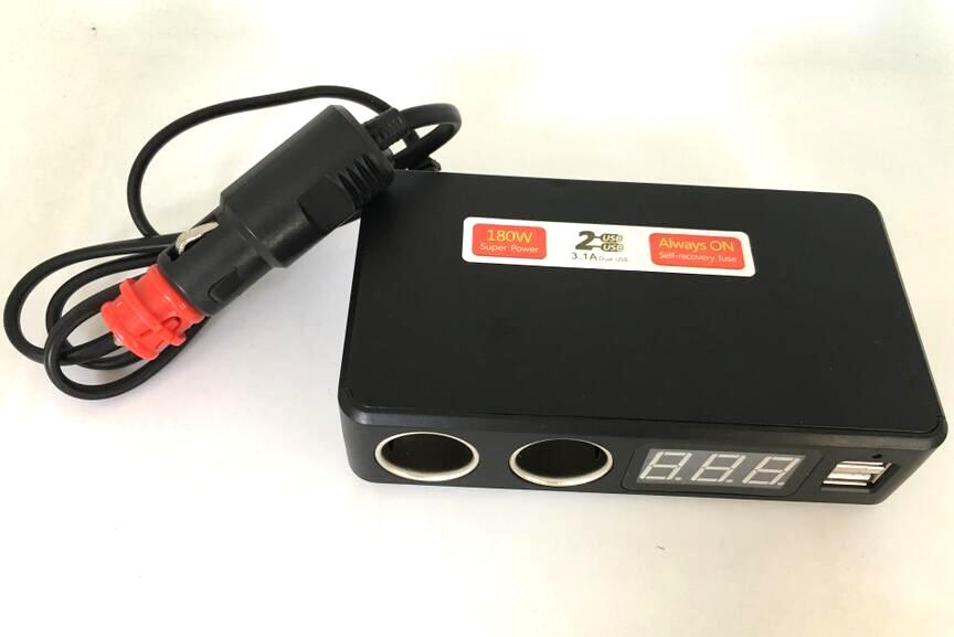 C20 bil gps tillbehör batteri checker spänning led display 2 cigarettuttag multi-bil adapter usb port med 3.1a utgångar 12-24v