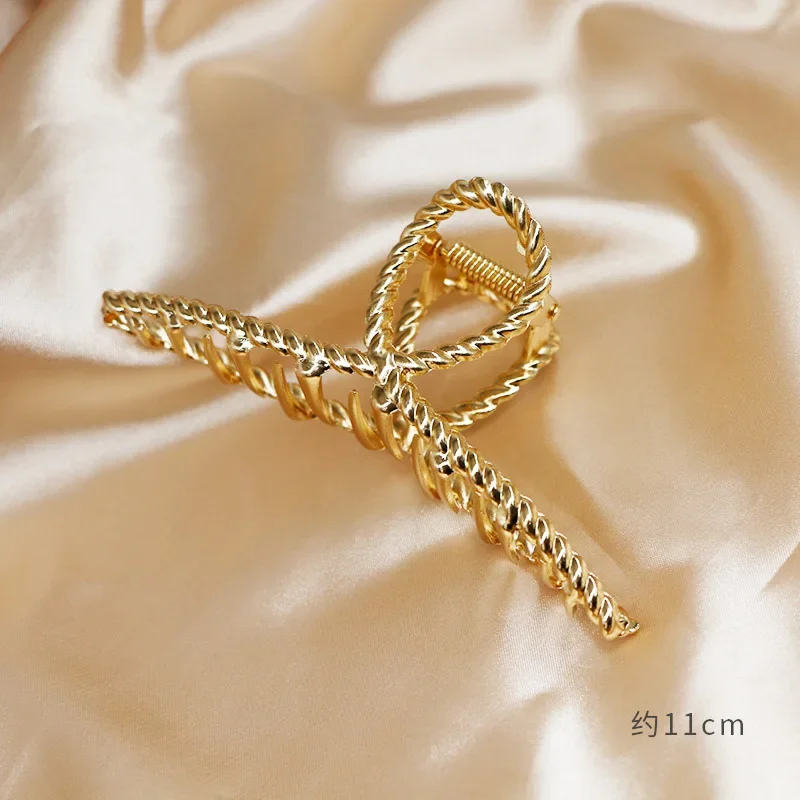 Simple Gold Hair Claw Clip Butterfly Geometric Hair Clip Claw Clamp for Girls Headwear Women Hair Accessories: WHITE