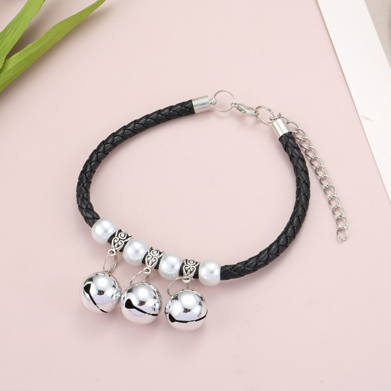 Collare per animali domestici giocosa e carina campana colorata gatto campana collare accessori per gatti simpatico costume da compagnia collana con ciondolo gatto: Black