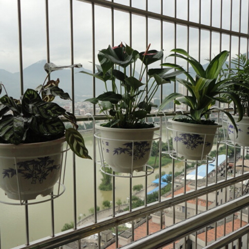 1 Pc Hängen Pflanzen Eisen Gestelle Balkon Runde Blumentopf Tablett Gestell Geländer Zaun Ich bin Freien Garten Dekoration