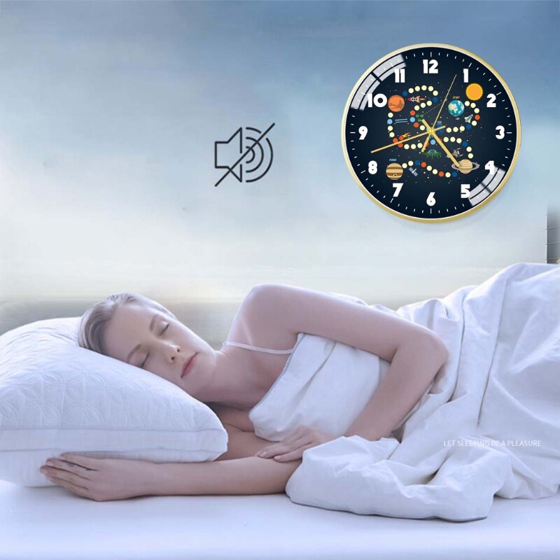 Mute Wall Clock Modern Style Space/Astronaut Pattern Clock Home Office Living Room Children's Room Decoration
