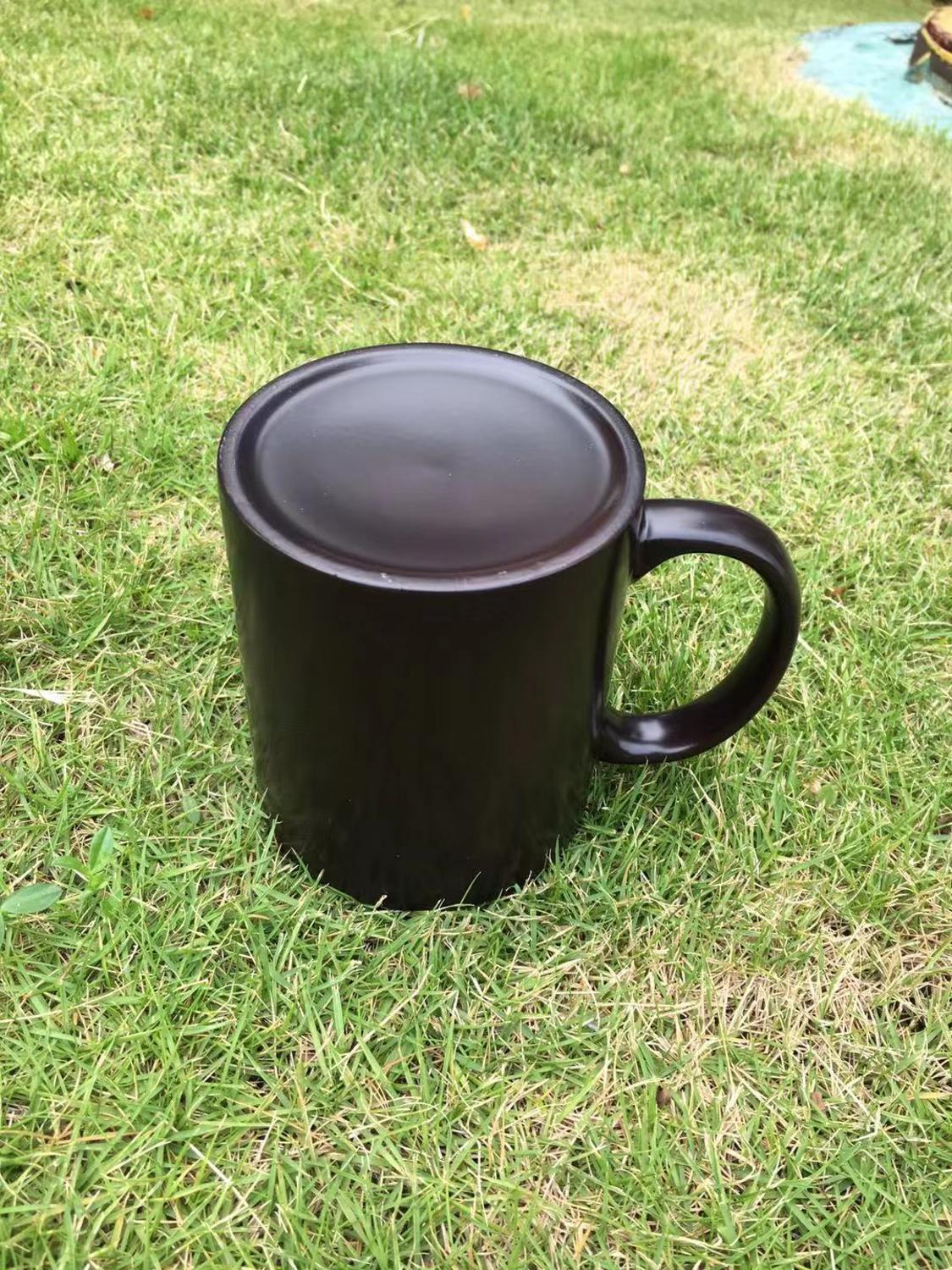 Een Grade Plain Mat Zwart Diy Keramische Warmtegevoelige Kleur Veranderende Magische Foto Sublimatie Mok