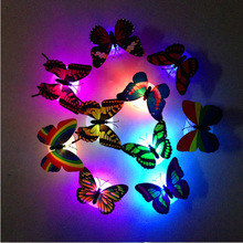 5pcs LED 3D Vlinder Muurstickers Nachtlampje Lamp Glowing Muurstickers Stickers Huis Decoratie Thuis Party Bureau Muur decor