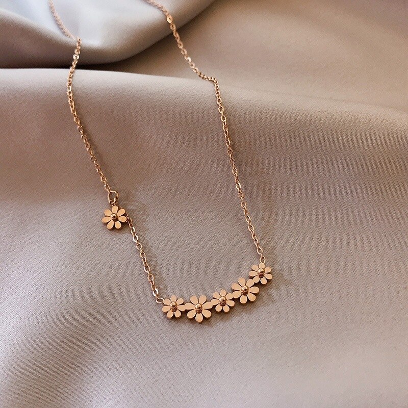 Ghidbk Koreaanse Drie Kleuren Sun Flower Daisy Hanger Dunne Ketting Voor Vrouwen Rvs Non Vervagen Dainty Choker Ins 2022: Rose Gold