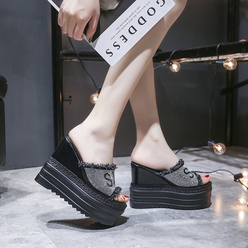 Strass Transparent pantoufles femmes grosses pantoufles plate-forme chaussures dames pantoufles chaussures femme été sandales plage pantoufle