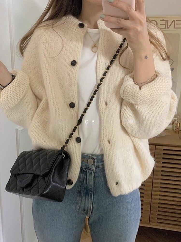 Oversize dametrøjer efterår vinter sweater vintage knapper o hals cardigans enkeltradet pufærm løs cardigan: Mælkehvid