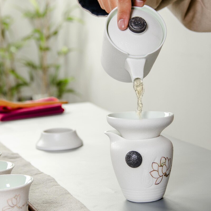 China Kung Fu Thee Set Prachtige Transparante Porselein Theepot en Kopjes Thee Thee Ketel Beste Chinese Keramische Ambachten B021