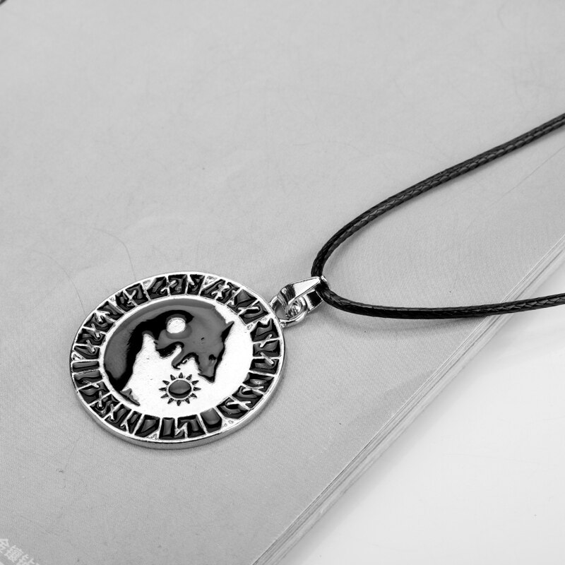 Viking Amulet Wolf Necklace Yin Yang Sun Moon Rune Pendant Necklace Rope Chain Coin Jewelry Colars Men