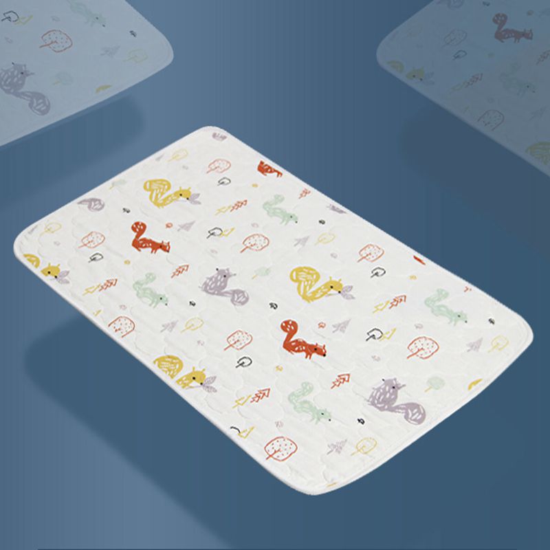Couche-culotte imperméable en pur coton pour enfants, tapis à langer lavable, respirant, motif dessin animé: squirrel
