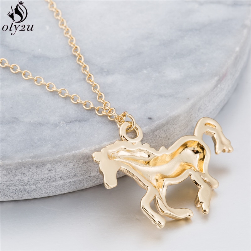 Oly2u Personalize Racing Horse Pendant Necklace for Women Cute Animal Necklaces Men Jewelry Accessories Best Birthday