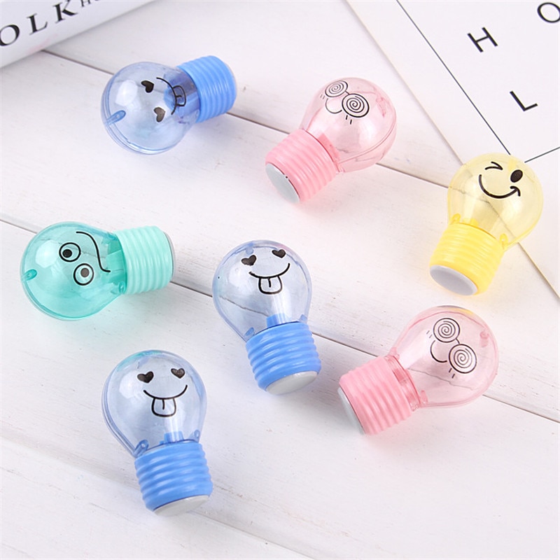 1 Pcs Cute Bulb Style Pencil Sharpener Small Plastic Smile Emotions Manual Pencil Sharpeners School Office Supplies
