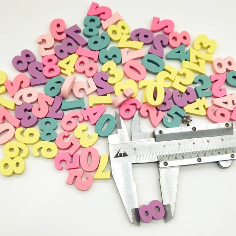 100 sztuk alfabet i liczby drewniane litery dekoracje domu prezent wielobarwne impreza wyroby rękodzielnicze DIY dziecko edukacja zabawki