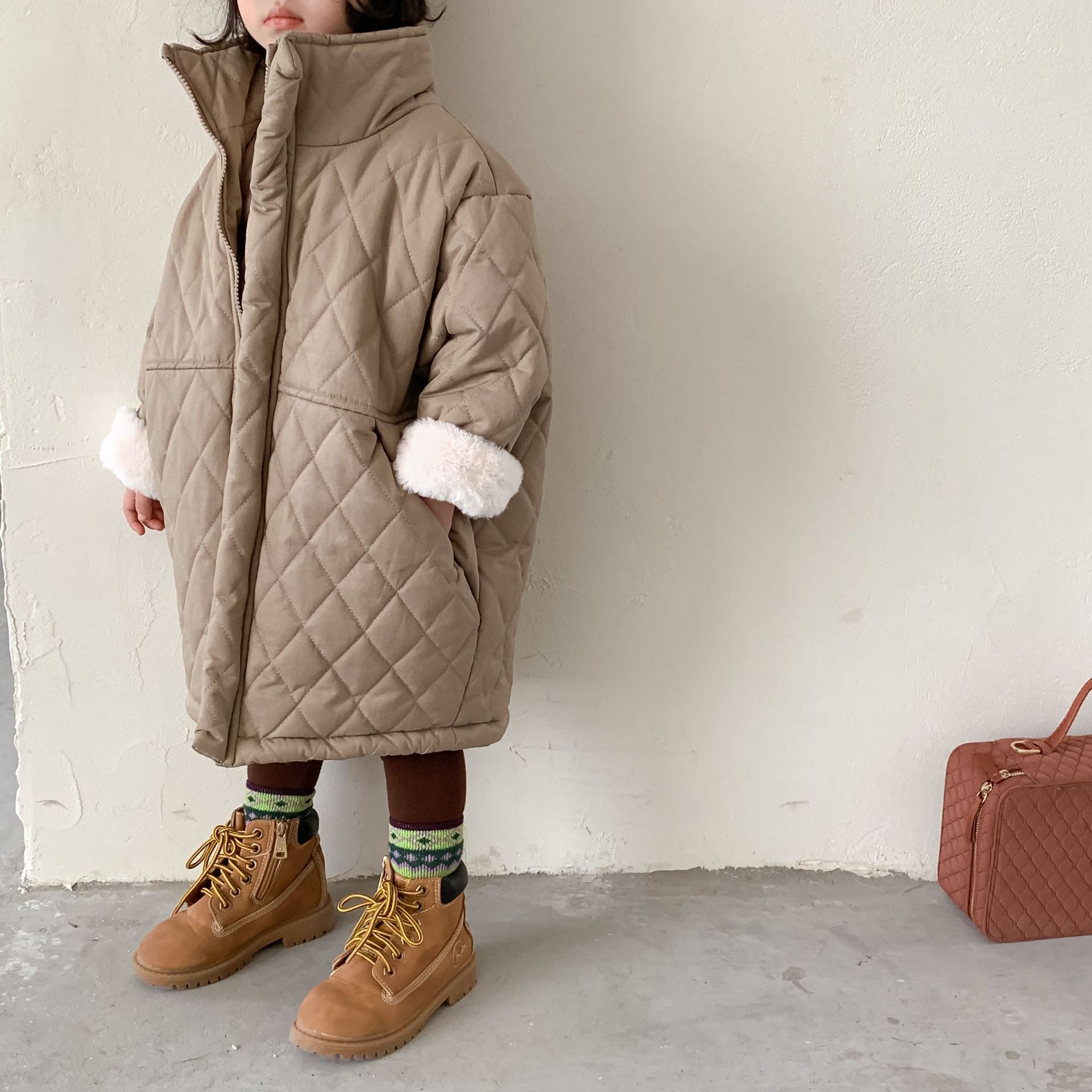 Koreaanse Stijl Winter Effen Kleur Losse Lange Stijl Gewatteerde Jassen Voor Jongens En Meisjes Diamant Warme Dikke Mid-Lengte jassen: Khaki / 5T