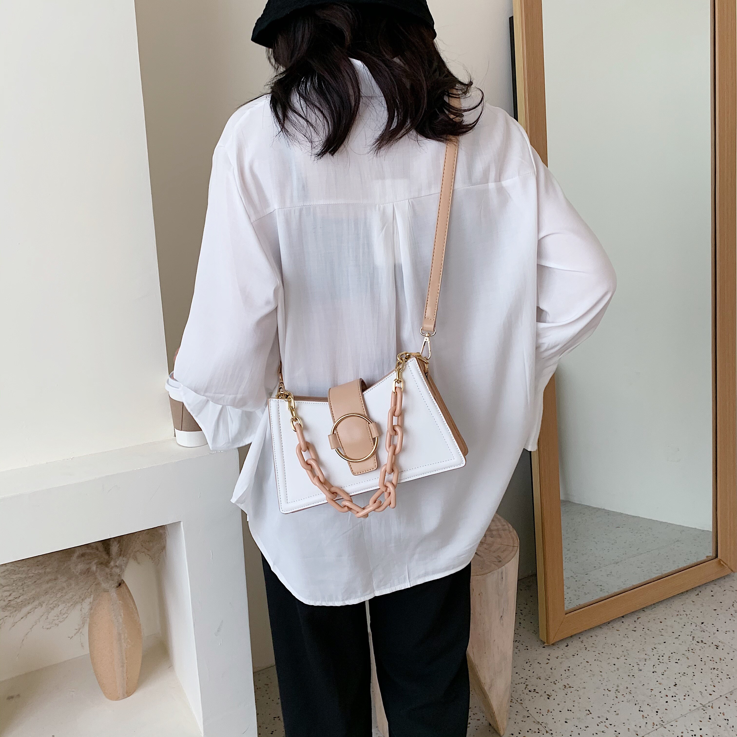 Women's PU Leather Shoulder Bag - Small Crossbody Purse with Chain - Fashionable Casual Tote