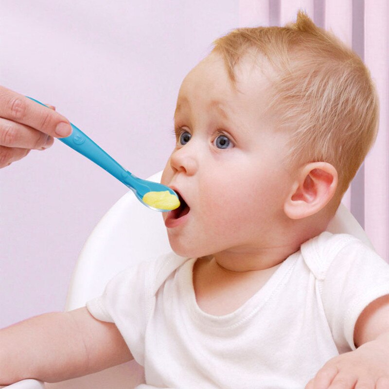 Cuillère en Silicone souple pour bébé, couleur bonbon, cuillère à détection de température, outils d&#39;alimentation pour enfants de 4 mois à 3 ans