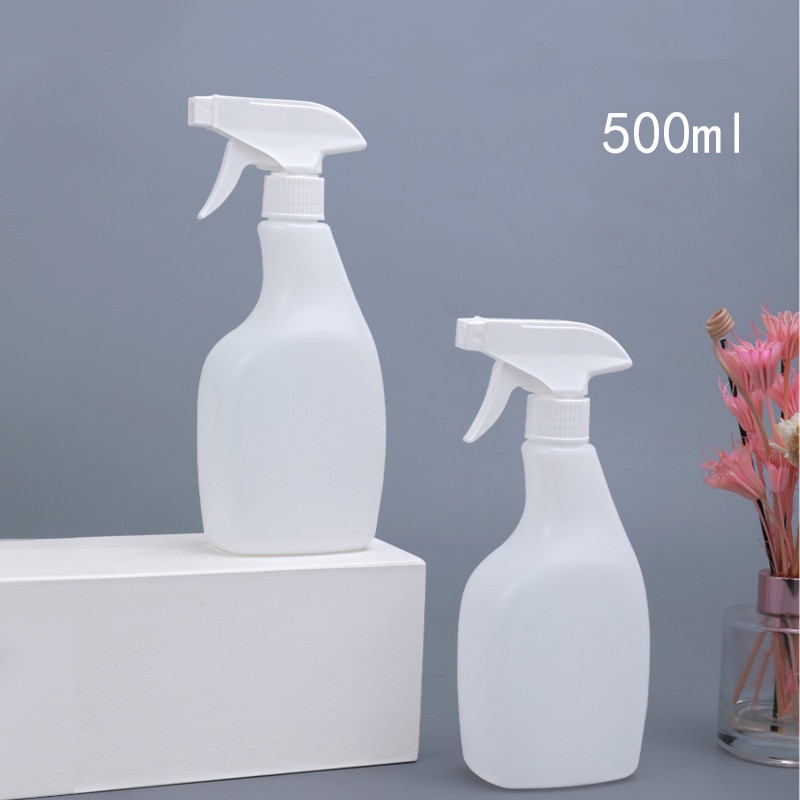 1PCS Plastic Spray Bottle with Adjustable Nozzle Food Grade Reusable Containers for Cleaning Hairdressing Watering Plants
