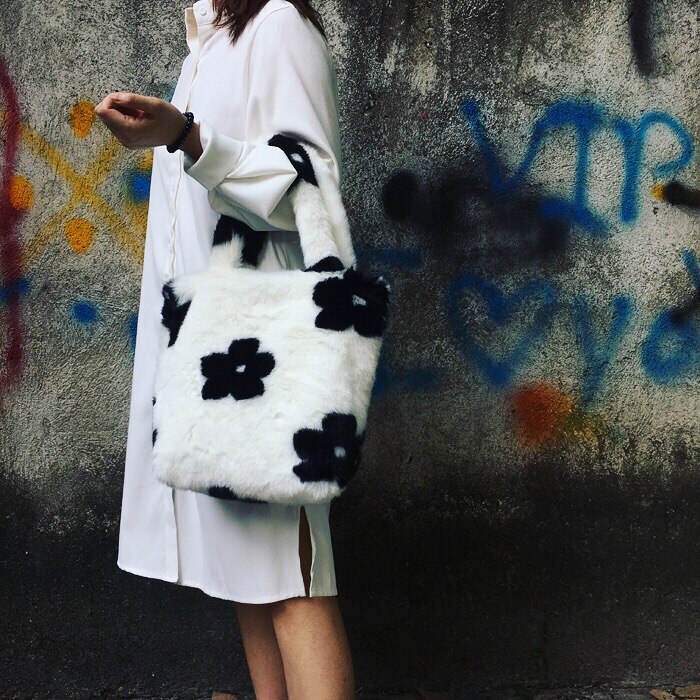 Vintage femmes sacs à main en peluche hiver dames petits sacs à bandoulière mignon fleur motif femme Mini fourre-tout pochette sac à main