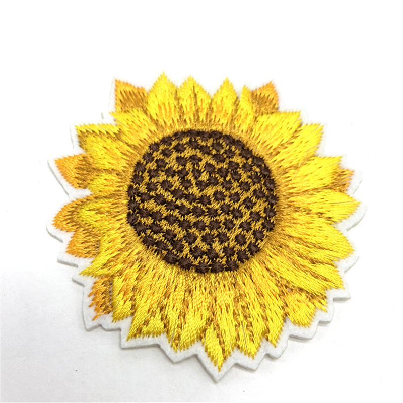 1pcs Geborduurde Zonnebloem Sticker Iron-On Naai Op Kleding Patch DIY Jeans Jassen Tassen Applicaties Handgemaakte bloem Shirt badge