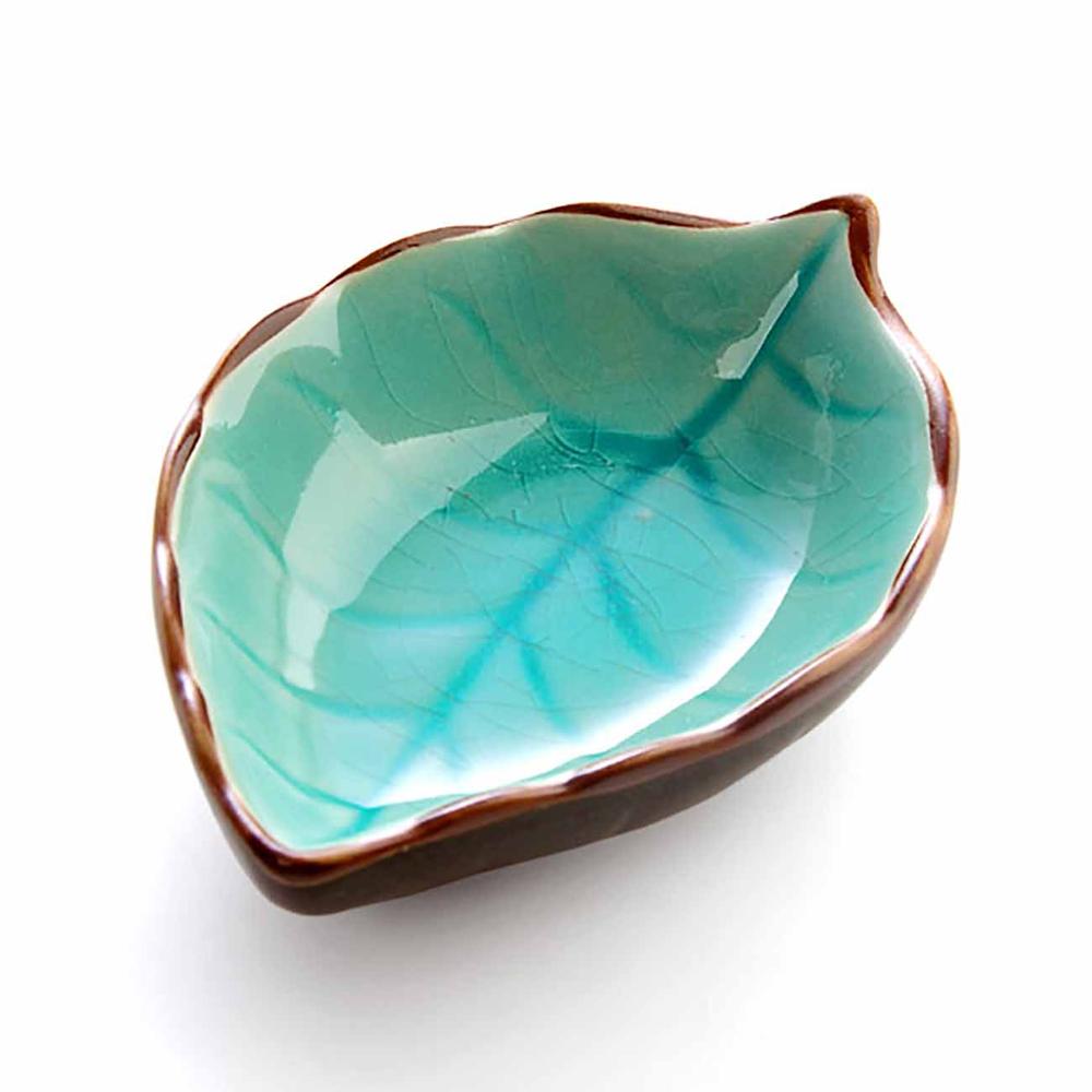 OTHERHOUSE Leaf Shape Ceramic Plate Seasoning Sauce Dish Snack Desser Plates Sushi Dishes Flavor Tray Kitchen Tableware Saucer: Sky Blue