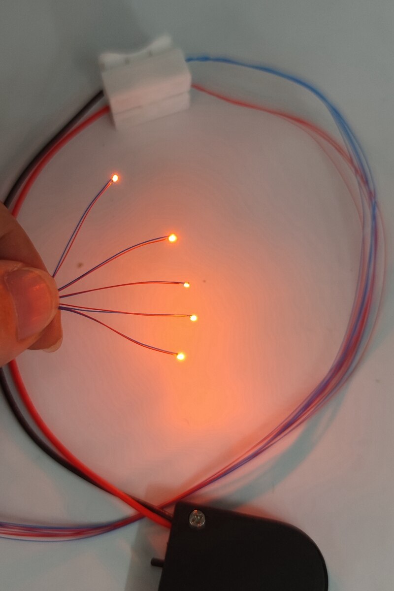 50pcs Pre-wired #0402 Smd Leds,with free Cr2032 3V button battery box,30cm Connection Wires hobby Model Kit for Gundam Lighting: 0402Orange