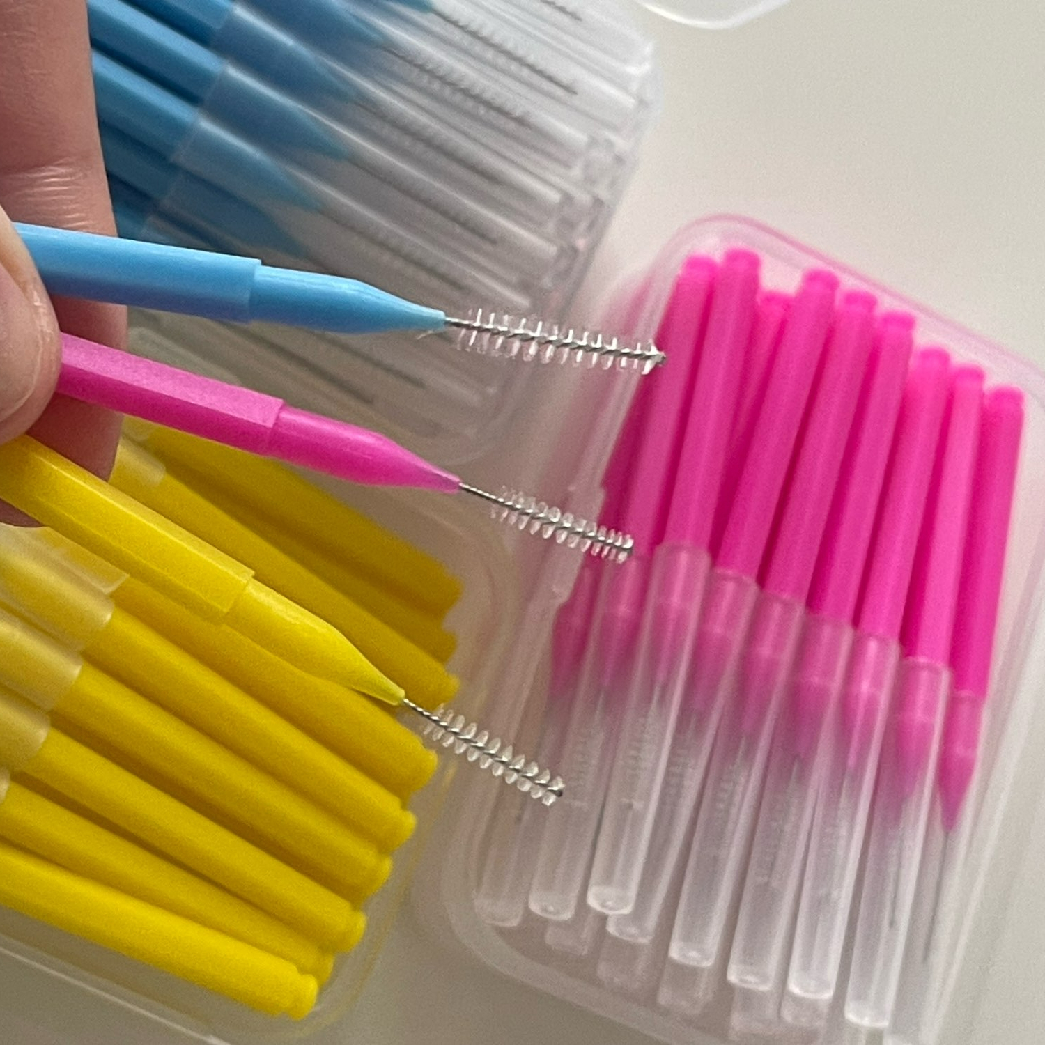 Kit de 30 pièces de pics dentaires Premium, brosses interdentaires portables et bâtons de fil dentaire pour un nettoyage efficace des dents, soins bucco-dentaires