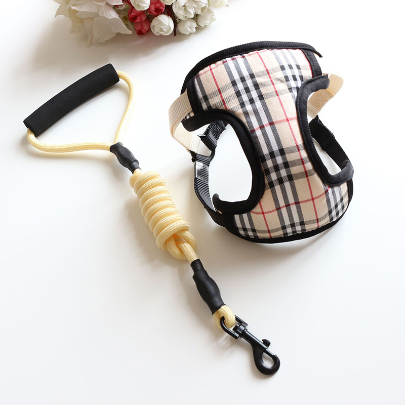 Kleine Hond Harness En Leash Set Ademend Verstelbare Plaid Huisdier Harnas Vest Wandelen Leads Kraag Voor Chihuahua Pug Bulldog: beige / M