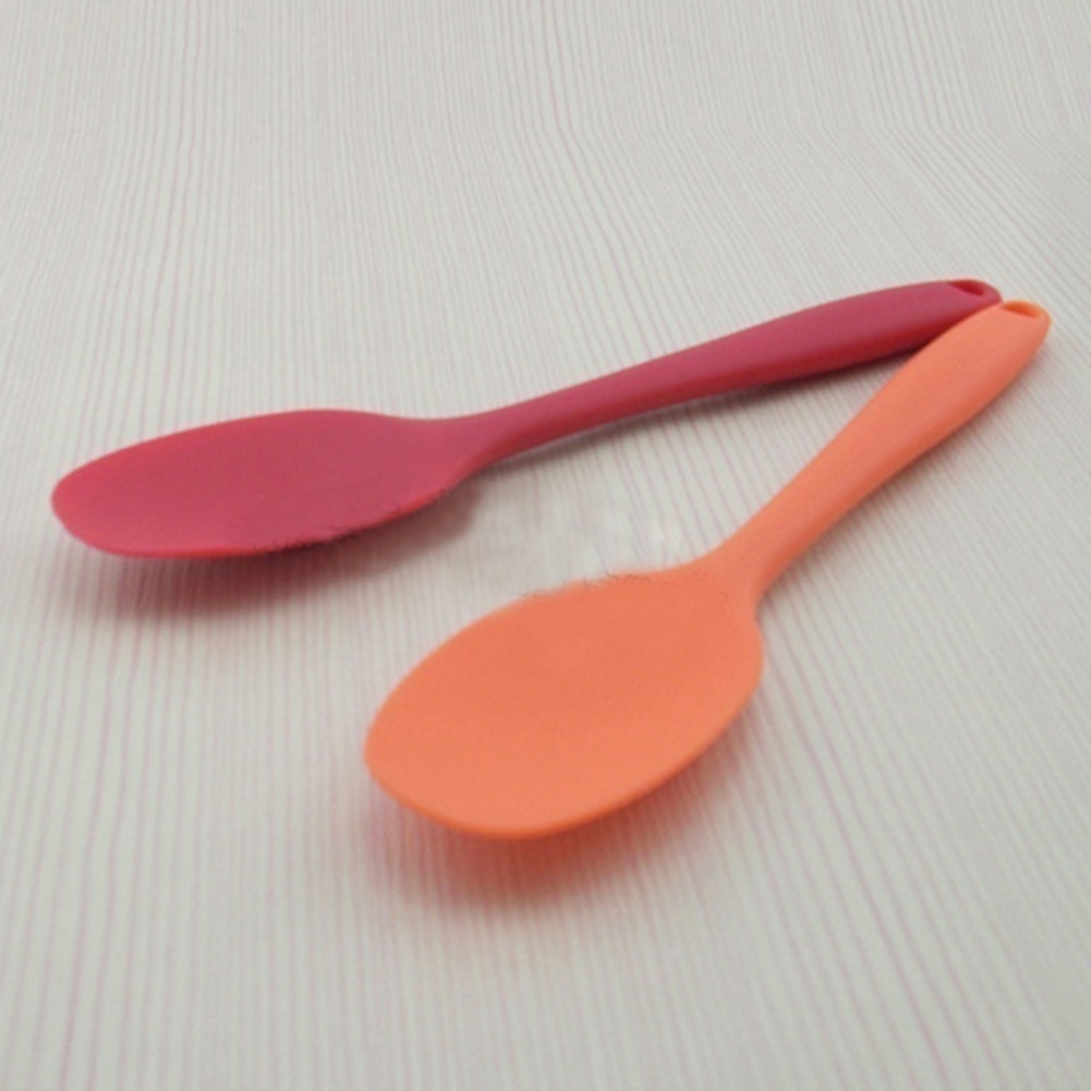 Cuillère Flexible en Silicone résistant à la chaleur, spatule à Long manche, grattoir antiadhésif, cuillères à crème glacée, pelle ustensile de cuisine