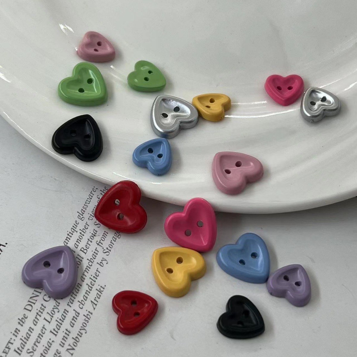 Botones de plástico en forma de corazón de colores macarrón de 15mm para camisas de niños, suéteres, botones de decoración, botón cosido a mano DIY, 10 unids/lote