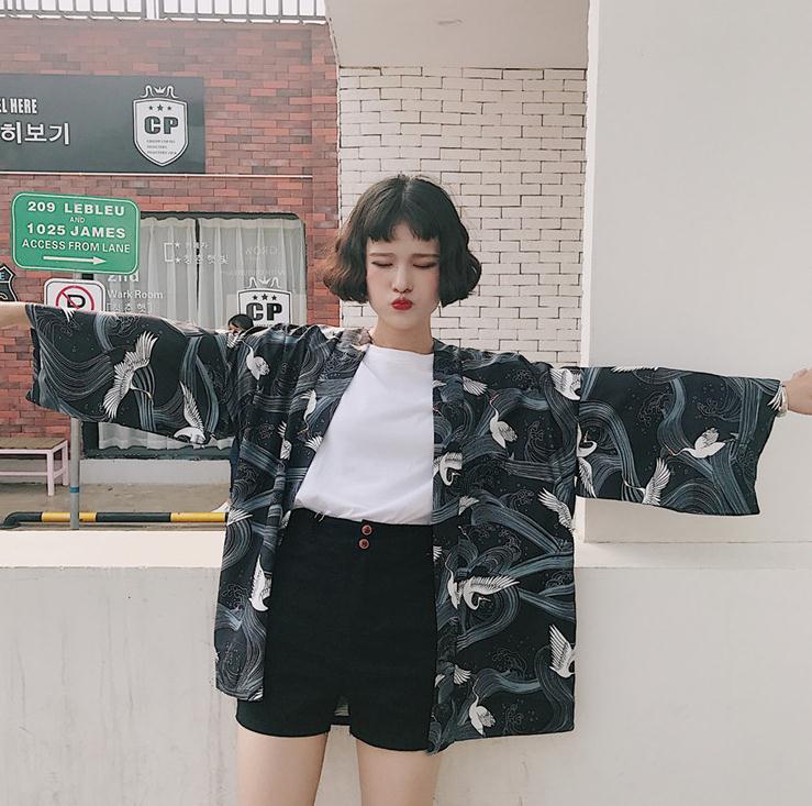 Traditional japanese kimono women japanese women kimono traditional japanese yukata traditional short yukata: Sky blue