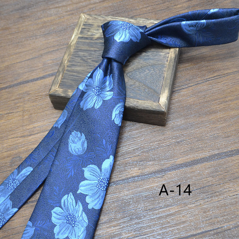 Nueva corbata clásica de poliéster de 8cm para hombre, corbata Retro de negocios con flores Jacquard, patrón de pescado, corbata marrón y negra, accesorios para de boda: Castaño